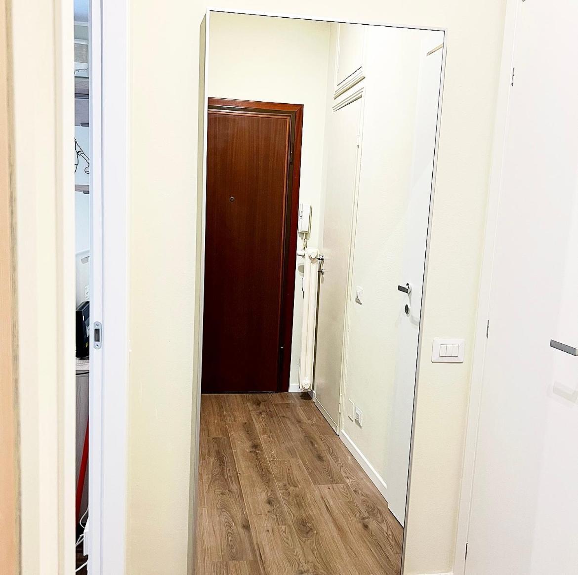 Lawyer House Milan公寓 外观 照片
